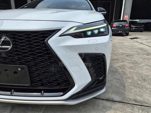 2023 Lexus NX350 F Sport UNREG PANROOF HUD DIM - 4