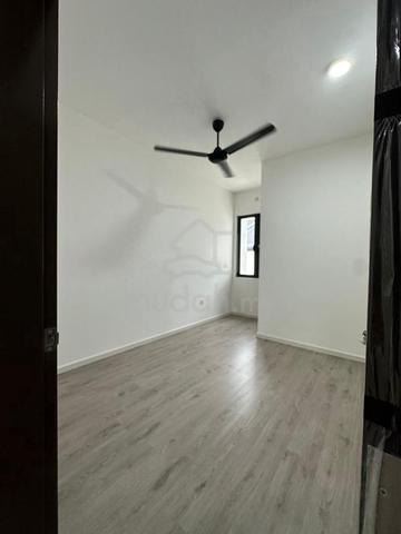 Nadira bandar bukitb raja for sell 5
