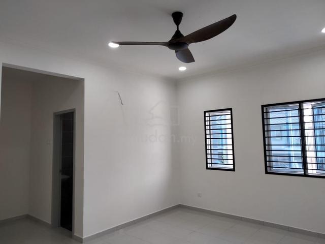 2 Sty Terrace House 4R3B Keranji 2 Sepang 4