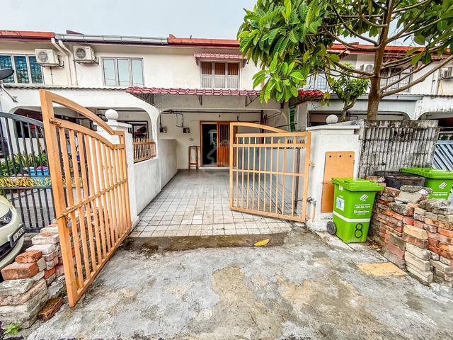 Double Storey Bandar Baru Sri Petaling 1