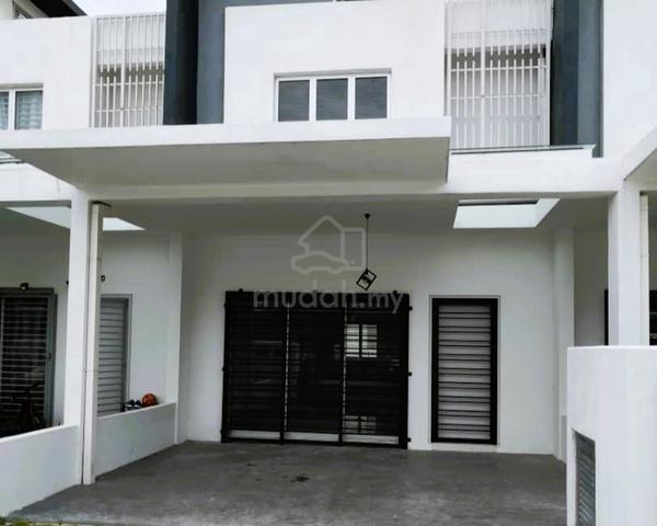 Casa Green @ Cybersouth 2 Storey Terraced House Dengkil For Rent 1