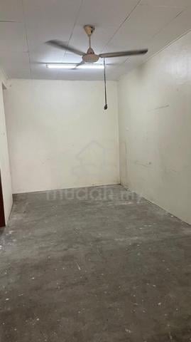 Single Storey Terrace House For Sale 1