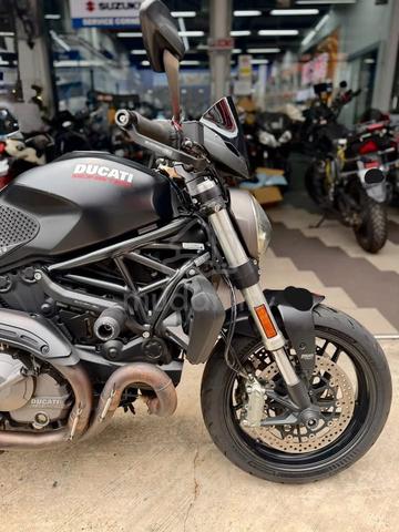 DUCATI Monster 821 - photo 3 of 10
