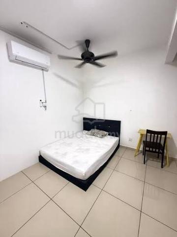 mixed gender couple or 2 person medium room kl 1
