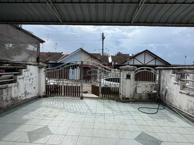 Taman Molek Single Storey Full loan 1