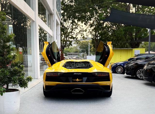 2017 Lamborghini AVENTADOR 6.5 S (A) - 4
