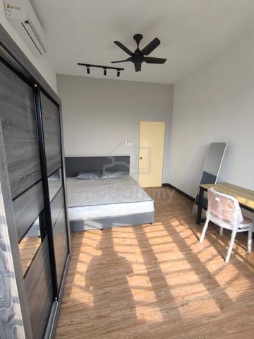 [FEMALE] MEDIUM Room @ Rhythm Avenue USJ 19, Subang Jaya LRT Wawasan 1