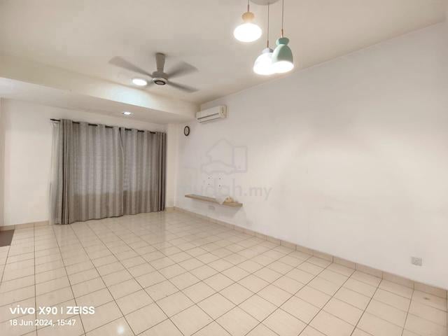 Gated Renovation BPP 2 Storey Putra Permai Equine MRT Seri Kembangan 1