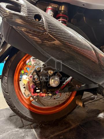Nmax V2 183cc Full accesories 2022 - photo 7 of 8