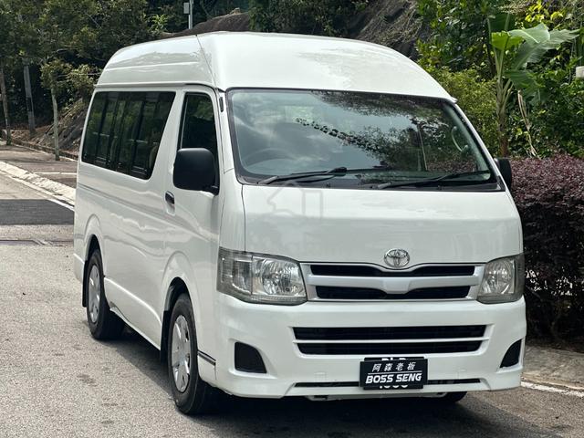 2013 Toyota Hiace 2.5 Window Van Diesel Manual - 1
