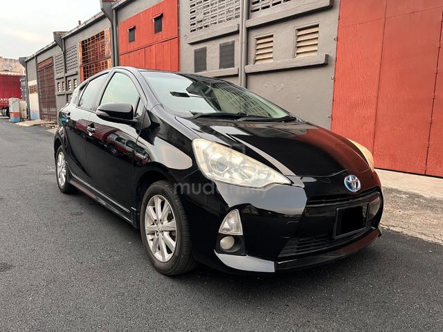2013 Toyota PRIUS C 1.5L TRD SPORTIVO (HYBRID)✅ - 1