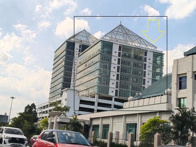 Office Lot at Mines Waterfront Suites with Green & Lake View 1