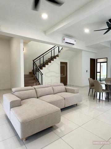 Fully Furnished New 2Sty End Lot 36X75 Luxura Gamuda Bandar Rimbayu 1