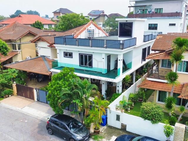 FULLY RENOVATED Double Storey Semi-D Kemuning Greenhills Kota Kemuning 1
