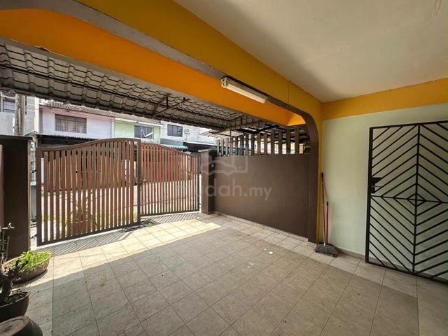 Permas jaya 2storey low cost house renovated Full Loan Unit 1