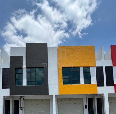 Facing Main Road 1st Floor for Rental 1