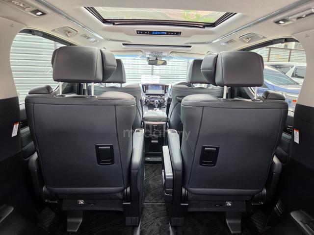 Sunroof 2022 Toyota ALPHARD 2.5 SC 25k mileage - 5