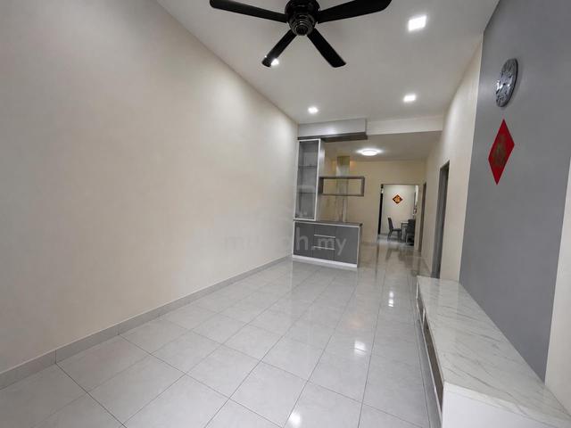 Single Storey Terrace House@Taman Mount Austin|4Bed2Bath|For Rent 1