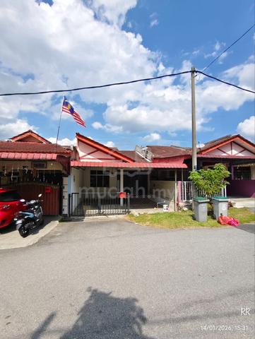 Taman Baiduri Pulau Sebang Alor Gajah Melaka teres setingkat 1