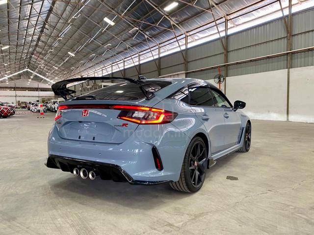2024 Recon Honda Civic TYPE R FL5 Low Mileage 2400 - 4