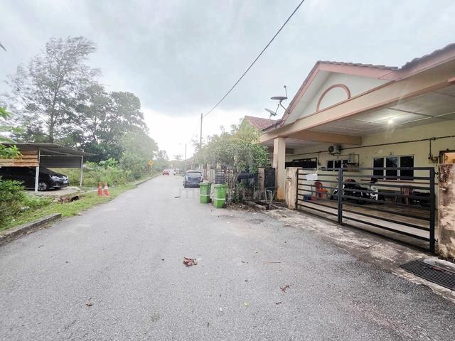 [ FACING OPEN ] RUMAH INDERA MAHKOTA 16 KUANTAN FOR SALe 1