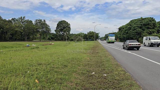 Serendah Prime Land Beside Main Road 1
