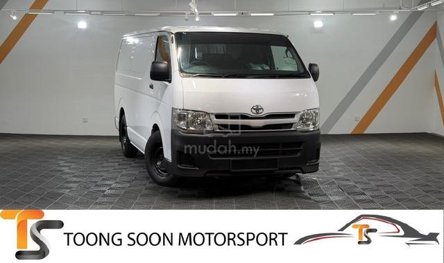 2011 Toyota HIACE 2.5 KDH200R FACELIFT (M) TIPTOP - 2