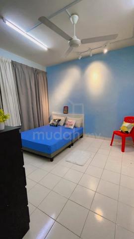 Medium Room at Suriamas Condominium pjs10 Zero Deposit Fully Furnish 1