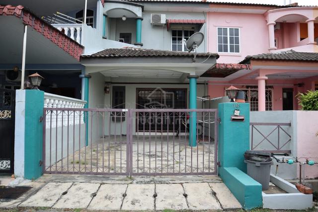 Bilik Master Wanita Muslimah - Bercham, Ipoh 1