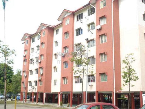 Rumah Pangsa PKNS Seksyen 7 Shah Alam 1