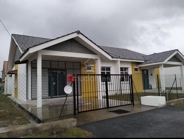 RUMAH SEMI D untuk DISEWA - PERUMAHAN MAKMUR HIJRAH JAYA ,PENOR 1