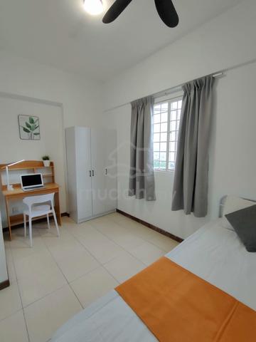 Master Single Couple Room, Kepong Menjalara, Desa Park, KL 1