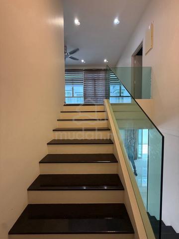 Taman Gaya/ Precinct 4B/ Plentong/ The store/ HSI/ 4+1bed 5bath 1