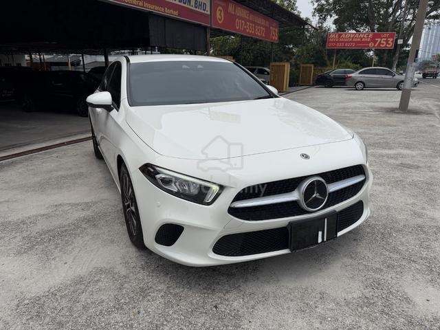 21/25 Mercedes Benz A-CLASS 1.3 A180 STYLE CbU SpC - 1