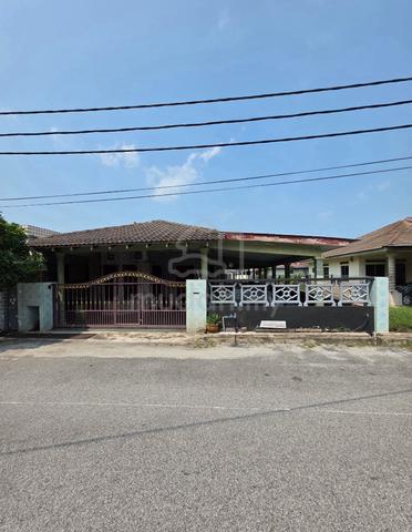 [Renovated] Semi-D Setingkat di Taman Berjaya Permai, Kuantan 1