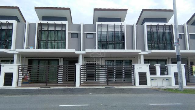 Bilik Sewa Lelaki Aircond Saujana Klia Kota Warisan Sepang 1