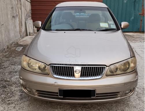 2004 GOLD Nissan Sentra 1.6 Sedan - 2