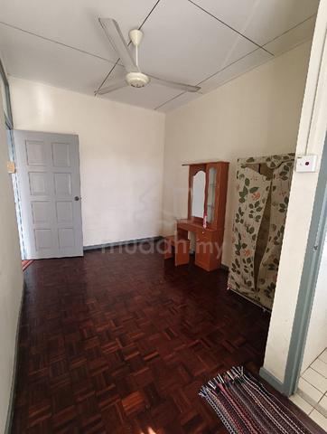 Room with Bathroom for Rent 1