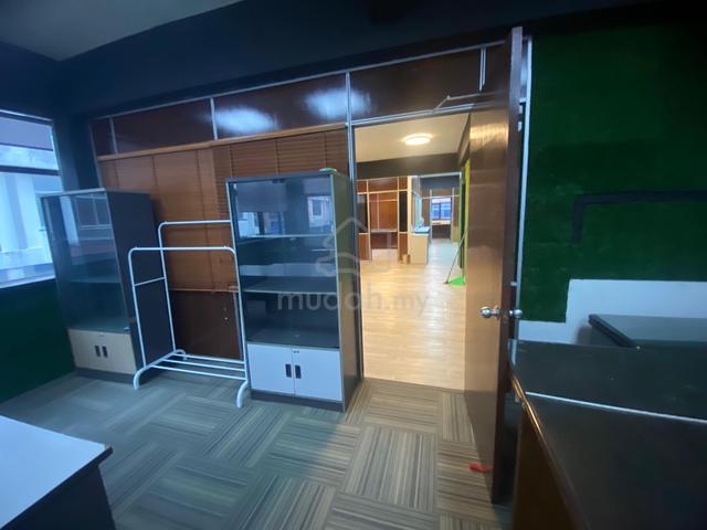 Renovated Freehold Office Unit Taman Melawati 1