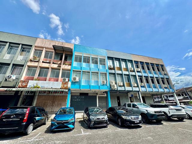 First Floor Office Space, Next Block to Amway HQ, 3rd Miles ( Batu 3 ) 1