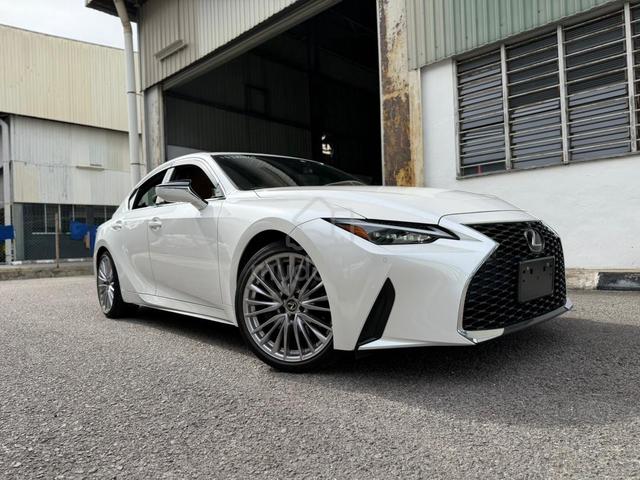 2023 Lexus IS300 2.0 VERSION L BROWN INTERIOR RARE - 1