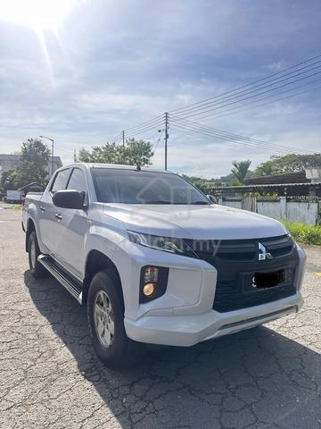 2020 Mitsubishi TRITON 2.4 VGT (A)4X4 FULL LOAN - 2