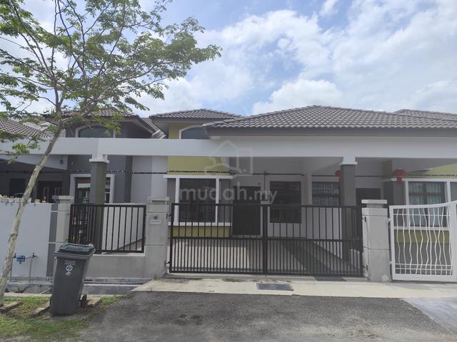Single storey teres nonbumi lot Ada tanah 10 kaki 1