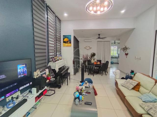 Fully Renovated 2 Storey Zero Lot Bungalow @ Residensi Tropika Alma 1