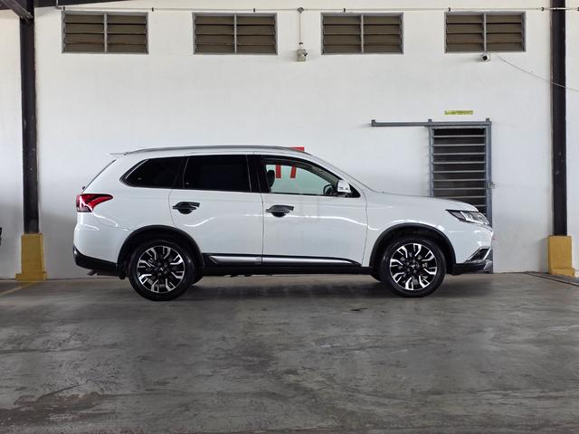 2020 Mitsubishi OUTLANDER 2.4 2.4L (A) 7 SEATER - 4