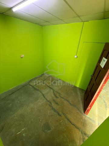 Cheap a Room For Rent in Semarak Tawau 1