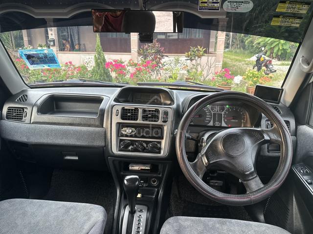 2001 Mitsubishi PAJERO 1.8 IO (A) - 5
