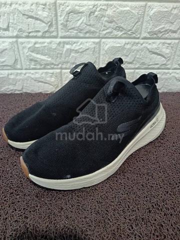 uk7 Skechers Gorun Slip-On Ultra Go - photo 2 of 6