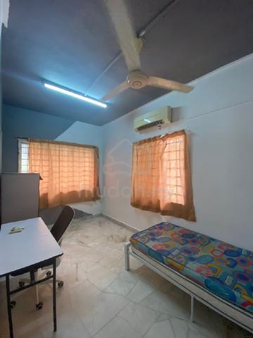Room For Replacement – Near MRT  1