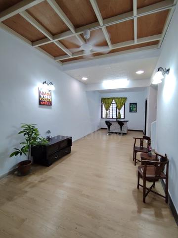 1.5 Storey @ Jalan Belibis 4, TAMAN PERLING (Renovated, Good Location) 1